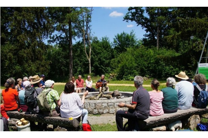 Wandern & Singen mit Bernd Kiederer, © Kurverwaltung Bad Urach Wandern & Singen mit Bernd Kiederer, © Kurverwaltung Bad Urach