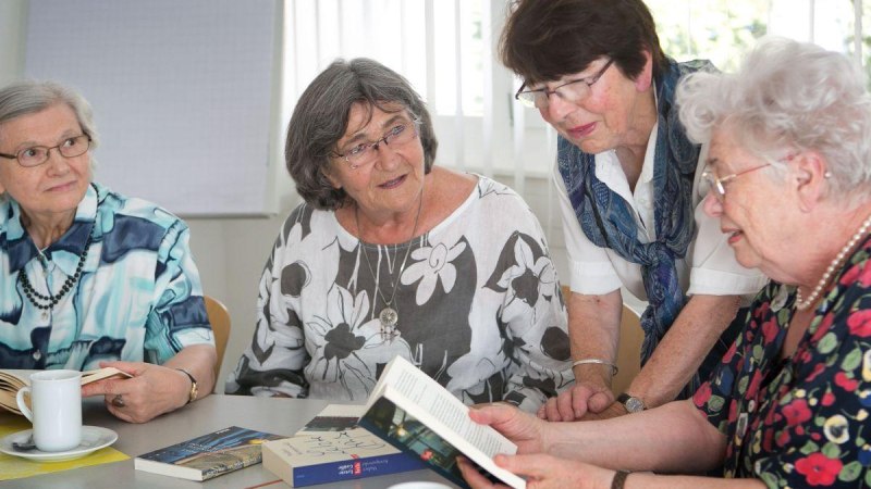 Werbebild Balance-Gruppe Literatur, © ©Roberto Bulgrin Werbebild Balance-Gruppe Literatur, © ©Roberto Bulgrin