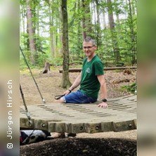 Barfuß wandern mit Jürgen bei Eventim - Raus aus Alltag rein in die Entspannung, © links im Bild Barfuß wandern mit Jürgen bei Eventim - Raus aus Alltag rein in die Entspannung, © links im Bild