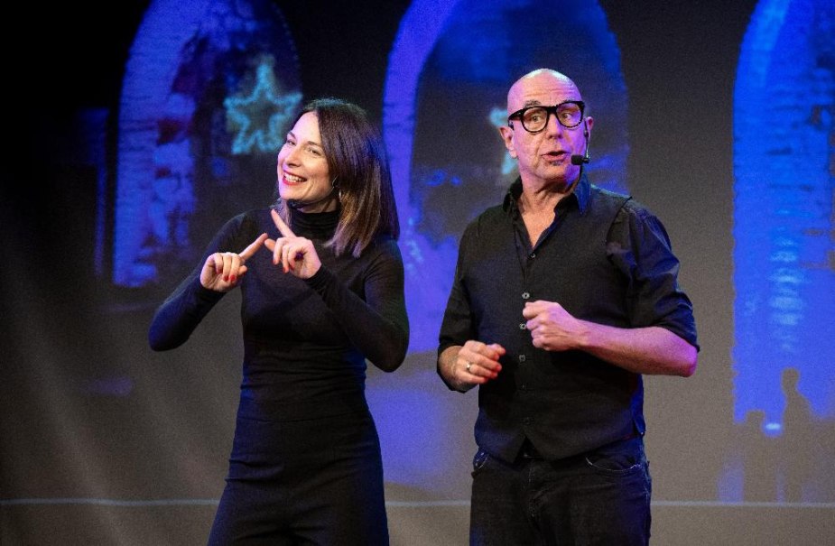 Storytelling!, &copy; &copy; Yakup Zeyrek