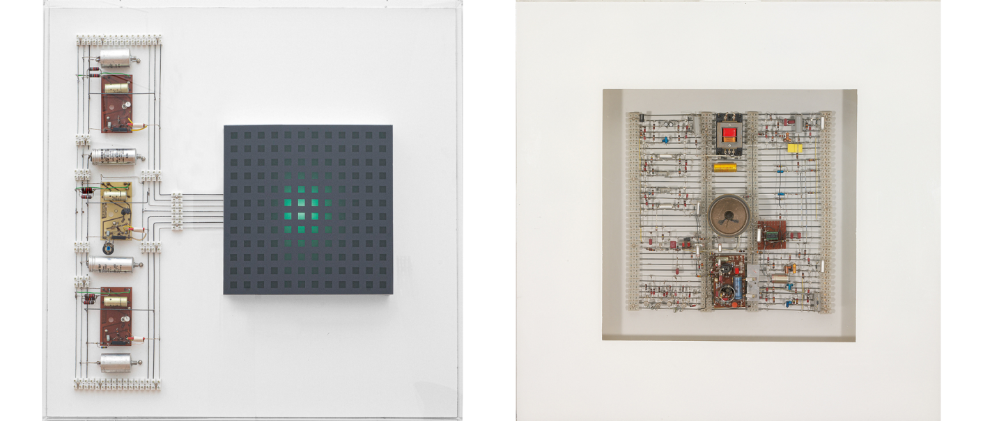 Zwei elektronische Kunstwerke von Walter Giers. Links ein leuchtendes Quadrat, rechts ein komplexer Schaltkreis. Beide auf weißem Hintergrund., © Nachlass Walter Giers, Foto: Gerhard Sauer + Nachlass Walter Giers, Foto: Olaf Nagel