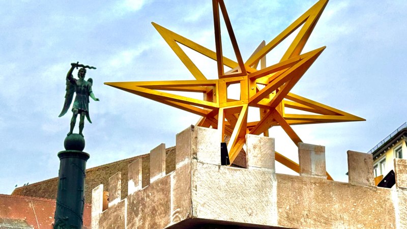 Feierliche Eröffnung des Staufersaga Weihnachtsmarktes, © Für die Bildrechte: Amt für Medien und Kommunikation Schwäbisch Gmünd Feierliche Eröffnung des Staufersaga Weihnachtsmarktes, © Für die Bildrechte: Amt für Medien und Kommunikation Schwäbisch Gmünd