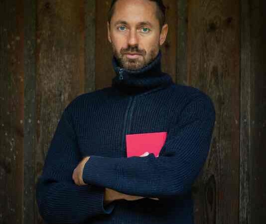 Dachbodenlesung: Ben Rakidžija • Verteidigung des Mittagsschlafs, © Kulturhaus Schwanen Dachbodenlesung: Ben Rakidžija • Verteidigung des Mittagsschlafs, © Kulturhaus Schwanen
