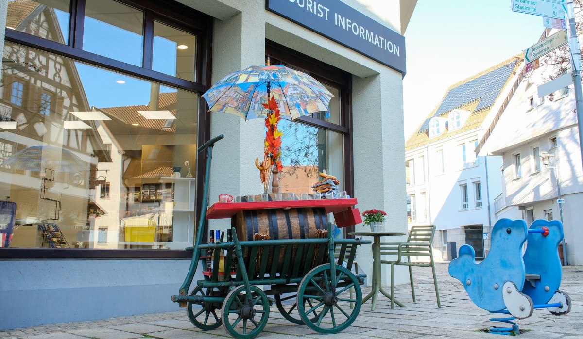 Metzingen und seine Outletcity geh&ouml;ren untrennbar zusammen, aber Metzingen bietet noch viel mehr - die Mitarbeiter der Touristinfo wissen, wo!