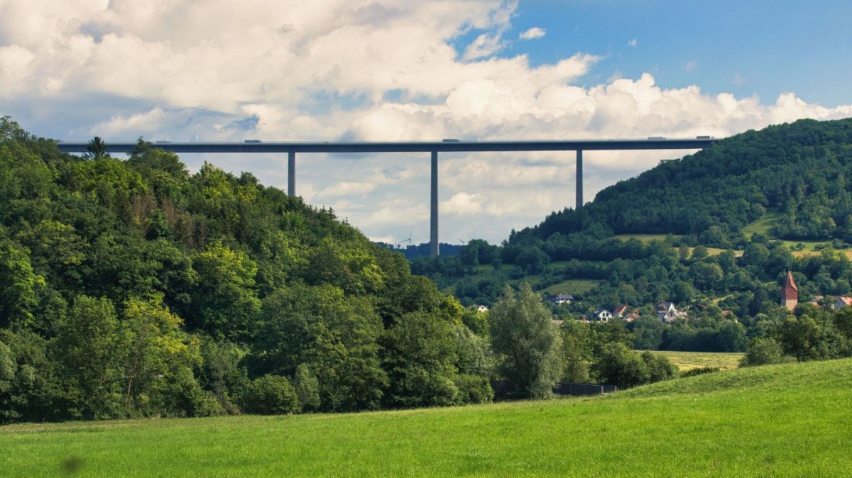 Kochertalbrücke bei Geislingen am Kochersteig, © Hohenlohe Schwäbisch Hall Kochertalbrücke bei Geislingen am Kochersteig, © Hohenlohe Schwäbisch Hall