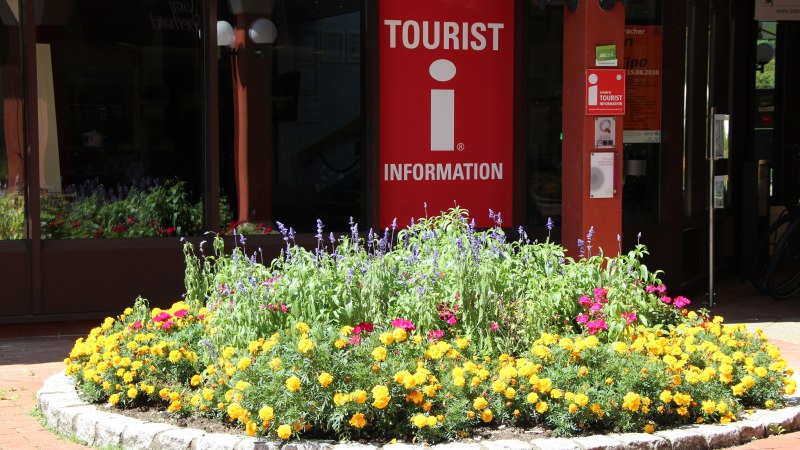 Tourist Information im Kurpark, © Bad Urach Tourismus Tourist Information im Kurpark, © Bad Urach Tourismus