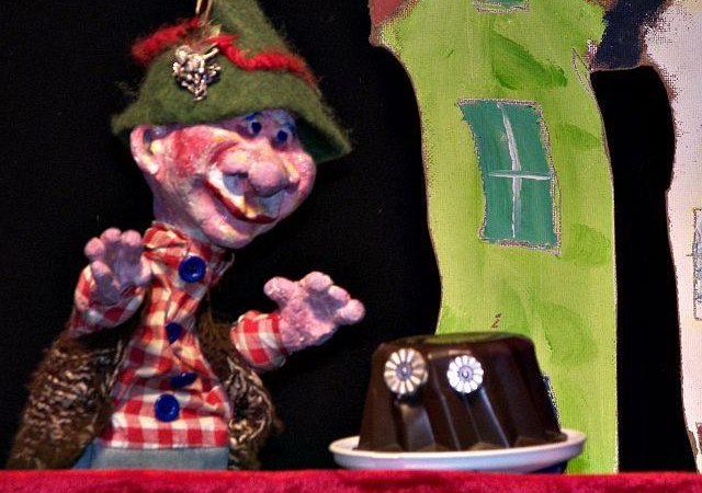 Kasperl und der Zwackilutschku, © (c) Professor Pröpstls Puppentheater Kasperl und der Zwackilutschku, © (c) Professor Pröpstls Puppentheater