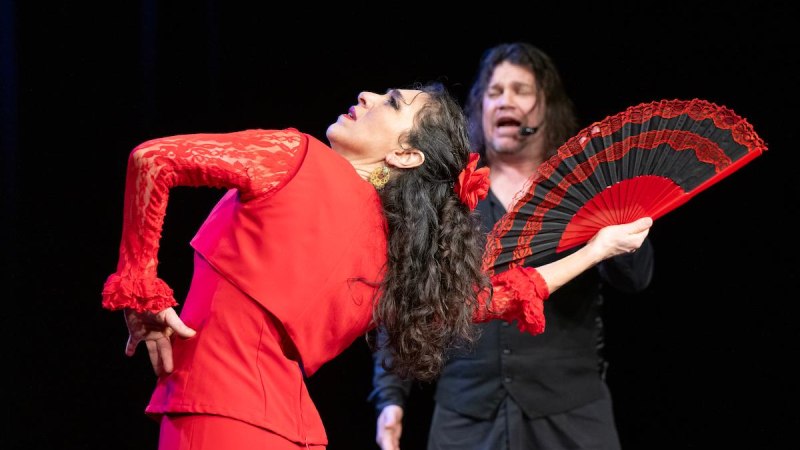 Sevillanas mit F&auml;cher  II, &copy; &copy; Yakup Zeyrek