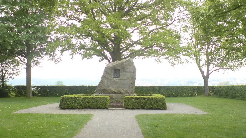 Zeppelindenkmal in Leinfelden-Echterdingen, © Max K., Panoramio