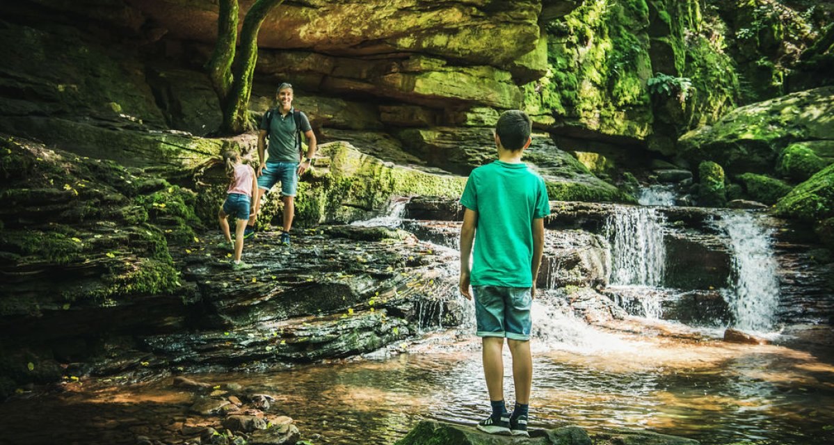 Unterwegs durch das Monbachtal, © Freizeit & Tourismus Bad Liebenzell GmbH Unterwegs durch das Monbachtal, © Freizeit & Tourismus Bad Liebenzell GmbH