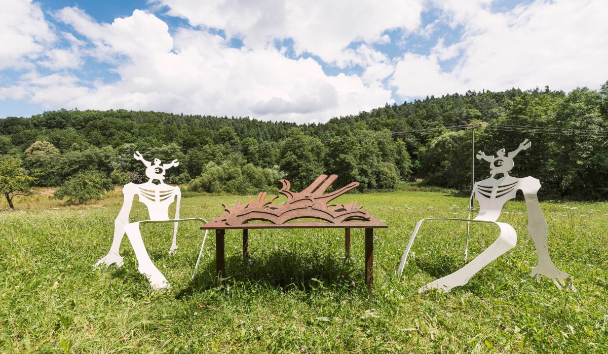 Fr&uuml;hst&uuml;ck im Freien, &copy; Natur.Nah. Sch&ouml;nbuch & Heckeng&auml;u