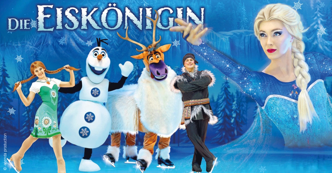 Charaktere aus der Eisk&ouml;nigin auf einer Eisfl&auml;che, darunter ein Schneemann, ein Rentier und eine Frau in blauem Kleid. Hintergrund mit winterlicher Landschaft., &copy; links im Bild