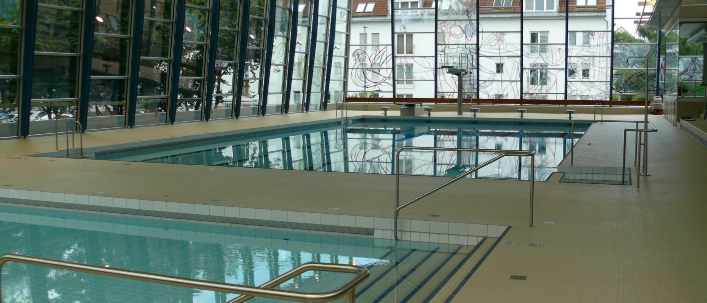 Schwimmbecken im Feuerbacher Hallenbad., © Stuttgarter Bäder