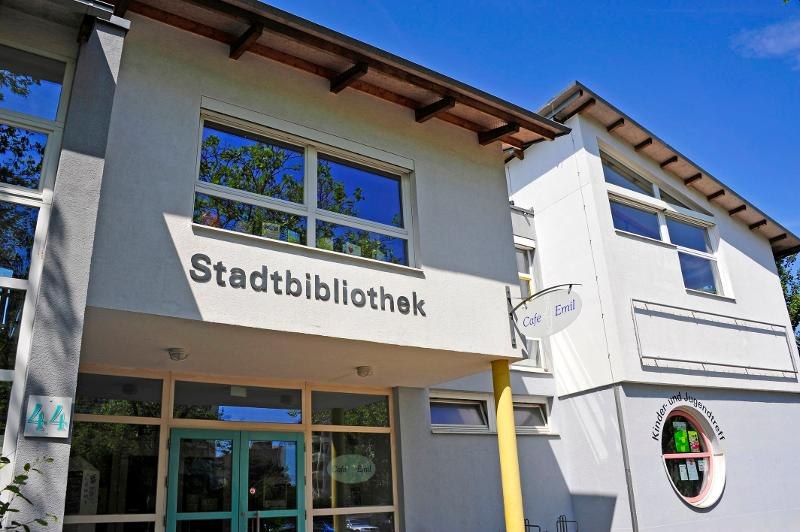Eingang Stadtteiltreff "Cafe Emil", Freiburger Allee 44, B&ouml;blingen, &copy; AK Diezenhalde