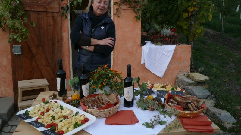 K&auml;se_Wein_und_Wengerth&auml;usle_Bottwartal-Foto_Renate_Lohfink_2, &copy; G&uuml;nther Lohfink