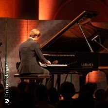 Hommage an Ludovico Einaudi, © links im Bild Hommage an Ludovico Einaudi, © links im Bild