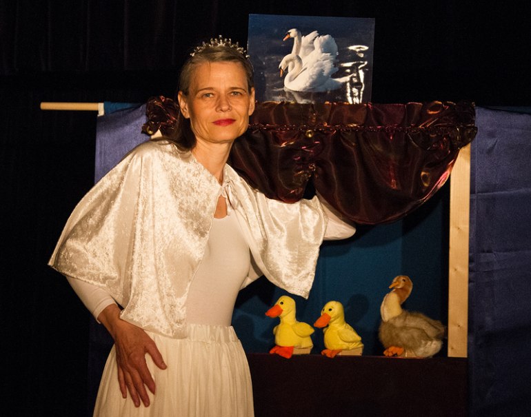 Das h&auml;ssliche Entlein, &copy; Galli Theater Backnang