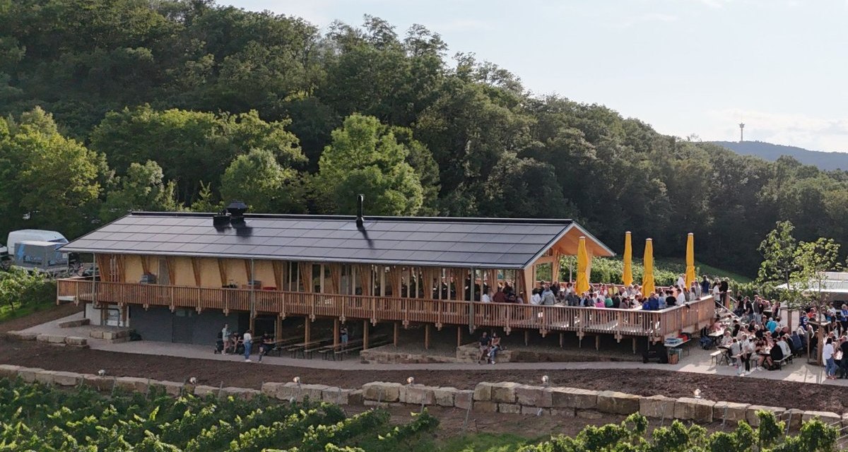 Drohnenaufnahme vom Weinausschank Christophsblick am Michaelsberg | Cleebronn, &copy; Weing&auml;rtner Cleebronn-G&uuml;glingen