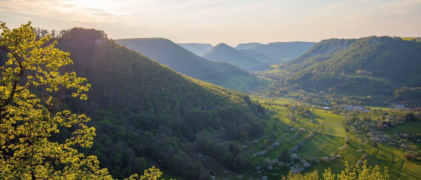 Blick vom Aussichtspunkt Dreikaiserberge-Blick, © SMG, Achim Mende