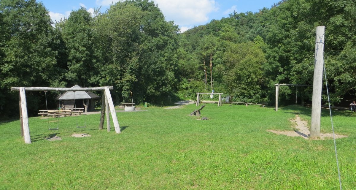 Grill- und Spielplatz Hanweiler Sattel, © Gemeinde Korb Grill- und Spielplatz Hanweiler Sattel, © Gemeinde Korb