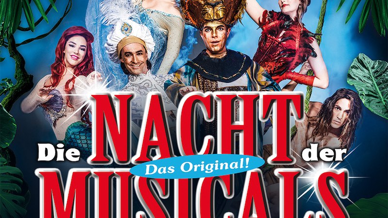 Plakat für 'Die Nacht der Musicals' mit Figuren aus Frozen, Tanz der Vampire, Aladdin, Cats, König der Löwen, Moulin Rouge und mehr., © Pura Vida Theater und Musical GmbH