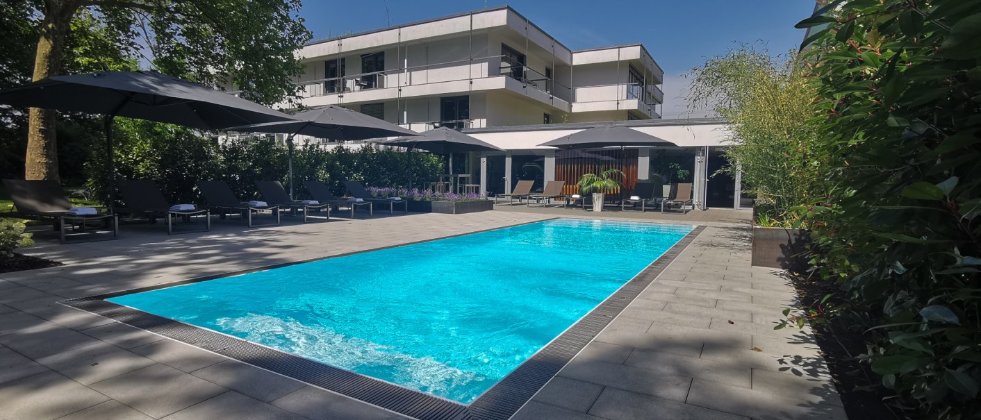 Pool, &copy; Schlosshotel Monrepos