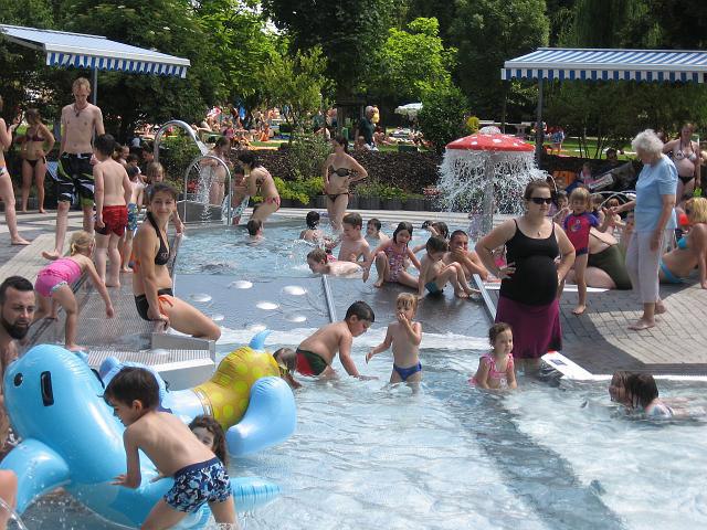 Schloss-Freibad in Sachsenheim, © Schlossfreibad Schloss-Freibad in Sachsenheim, © Schlossfreibad