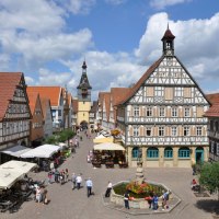 Altes Rathaus Winnenden mit Marktbrunnen Altes Rathaus Winnenden mit Marktbrunnen