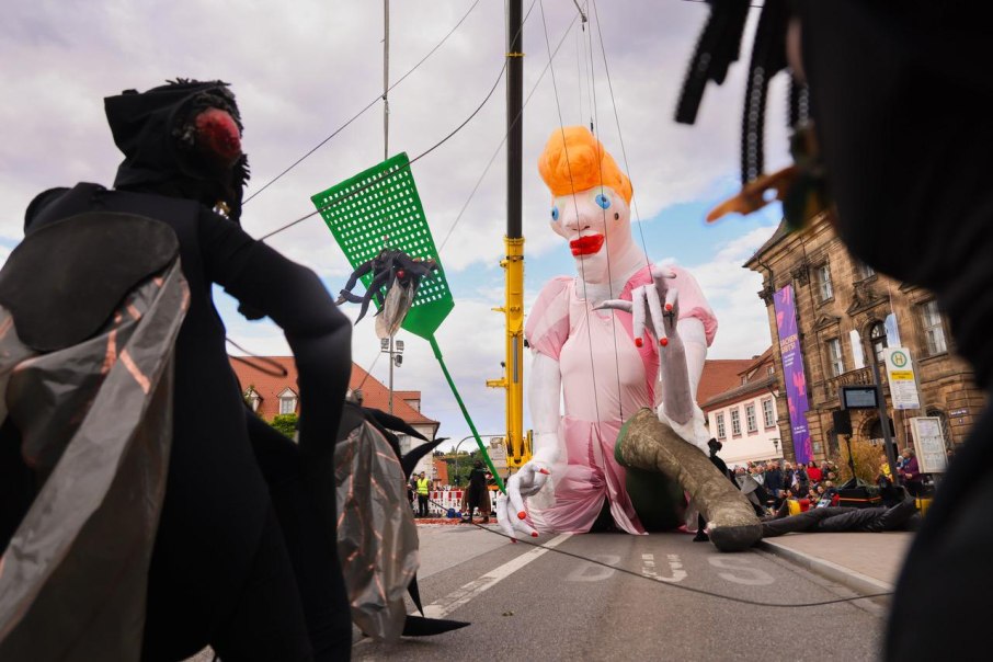 Der Kasper schlägt die Fliegen tot © Erich Malter, © Kulturamt der Stadt Esslingen am Neckar