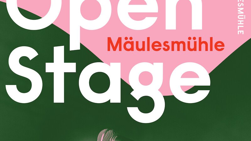Grafik mit Mikrofon im Vordergrund und dem Text 'Open Stage Mäulesmühle' auf farbigem Hintergrund., © Stadt Leinfelden-Echterdingen, Kulturamt