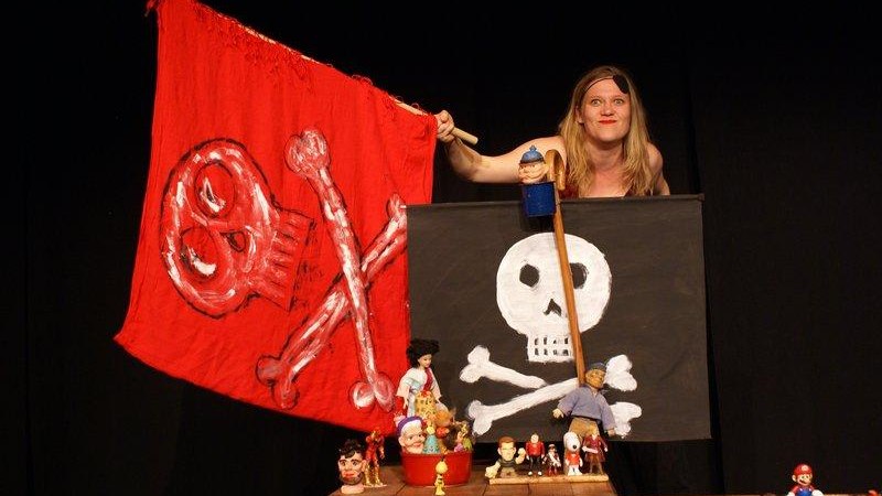 Käpt´ n Knitterbart - Figurentheater von Birte Hebold, © Jule Kracht Käpt´ n Knitterbart - Figurentheater von Birte Hebold, © Jule Kracht
