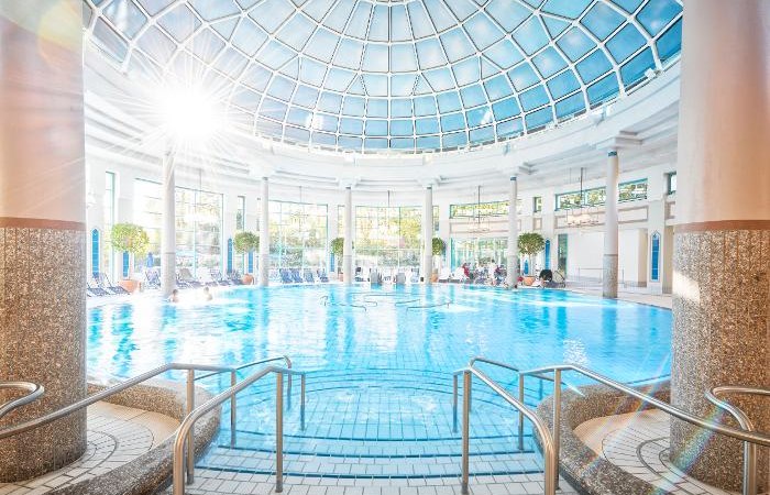 Lange Therme Nacht in der Mineraltherme Böblingen, © Mineraltherme Böblingen Lange Therme Nacht in der Mineraltherme Böblingen, © Mineraltherme Böblingen