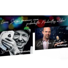 Werbung f&uuml;r eine Zaubershow mit einem Kartenk&uuml;nstler und einem Mentalmagier. Bunte Lichter im Hintergrund., &copy; links im Bild