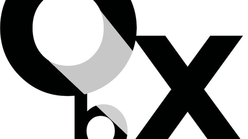 Schwarzes und graues Logo mit den Buchstaben 'obx' und dem Text 'out of the box' darunter., © Stadt Leonberg - Amt für Kultur und Sport