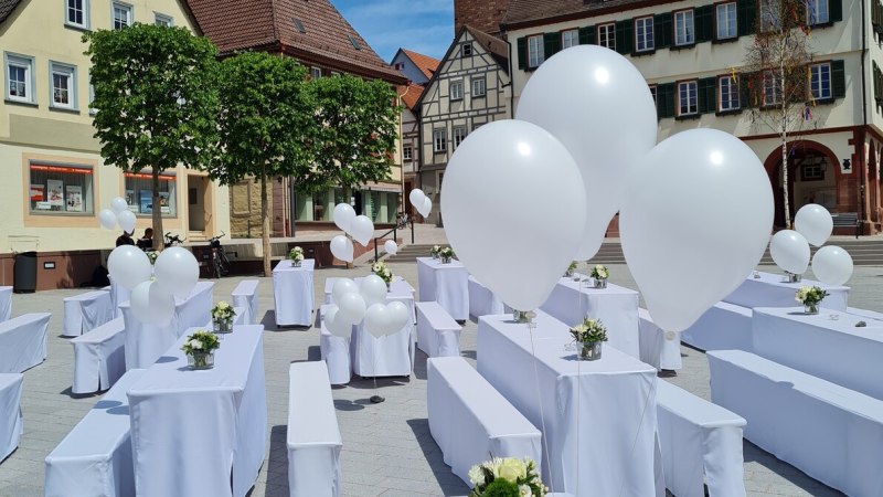 D&icirc;ner en blanc, &copy; Alle Rechte vorbehalten