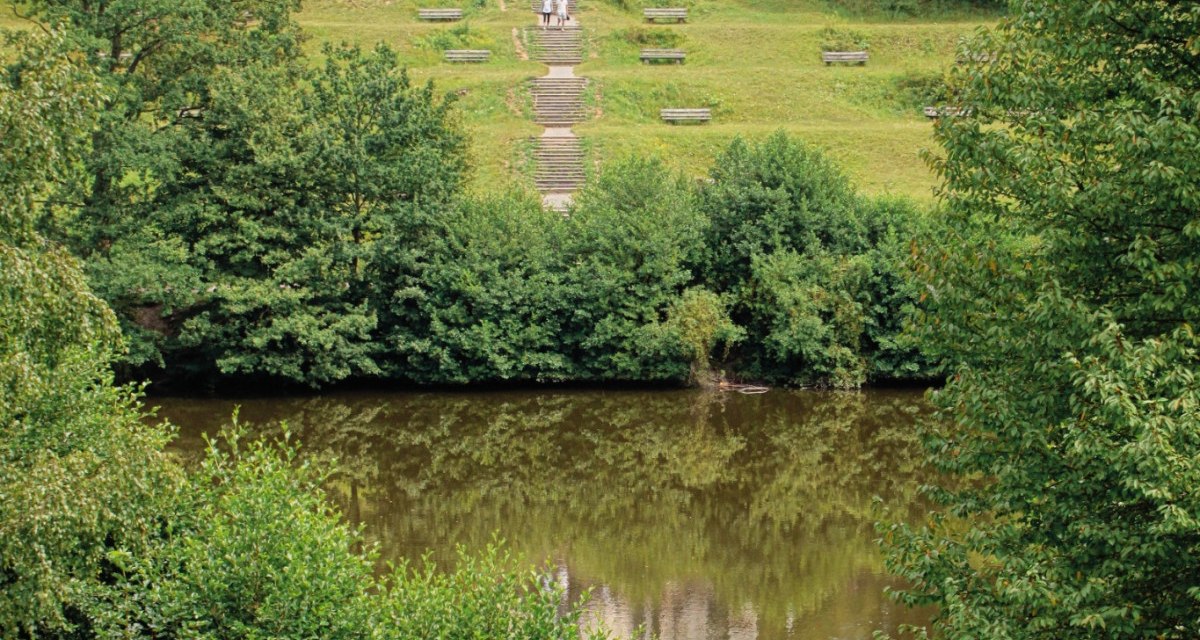 Bears Castle at Bear Lake, &copy; https://commons.wikimedia.org