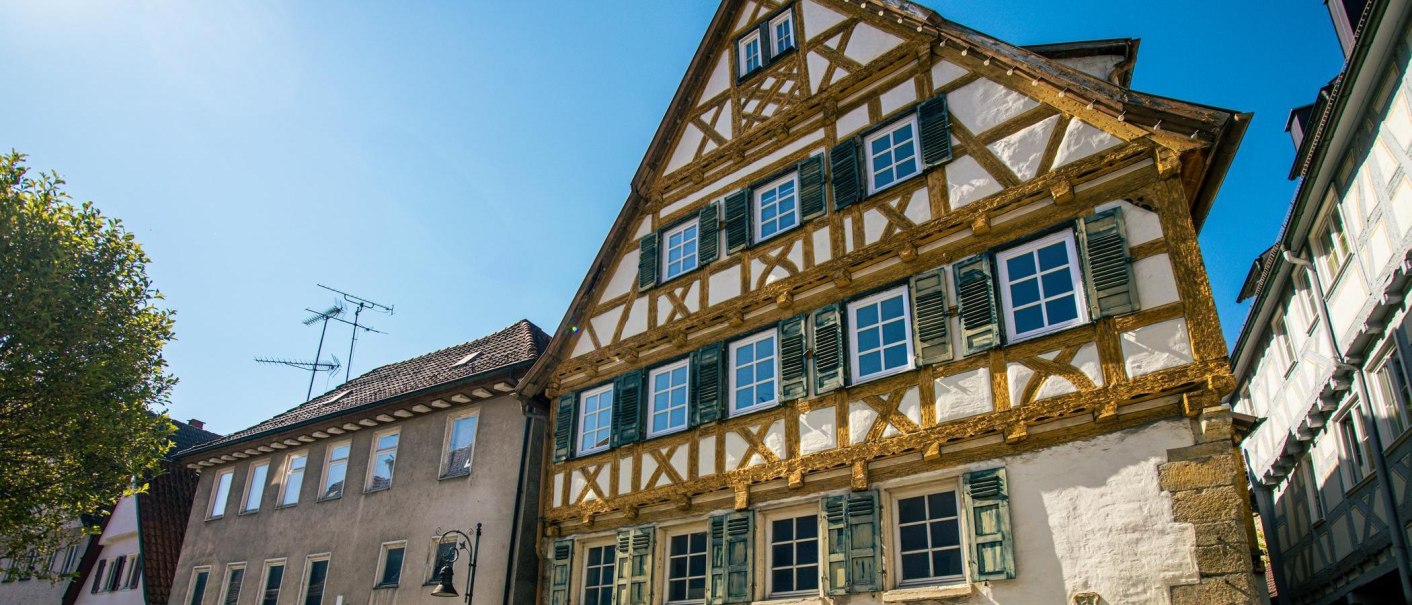 Ein traditionelles Fachwerkhaus in Waiblingen, das Haus der Stadtgeschichte, bei strahlend blauem Himmel und Sonnenschein., © Stuttgart-Marketing GmbH, Sarah Schmid Ein traditionelles Fachwerkhaus in Waiblingen, das Haus der Stadtgeschichte, bei strahlend blauem Himmel und Sonnenschein., © Stuttgart-Marketing GmbH, Sarah Schmid