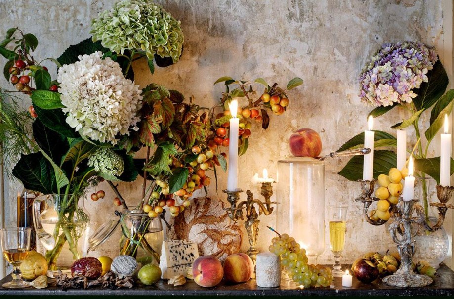 Peaches and Apples © Vera Mercer, © © Vera Mercer