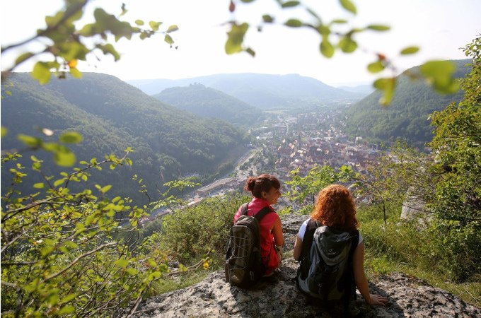 Geführte Wanderung mit Förster Ulrich Meyer, © Kurverwaltung Bad Urach Geführte Wanderung mit Förster Ulrich Meyer, © Kurverwaltung Bad Urach