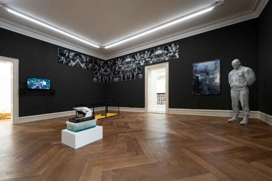 Anti Heroes, Ausstellungsansicht, 2026, Foto: Frank Kleinbach., © Anti Heroes, Ausstellungsansicht, 2026, Foto: Frank Kleinbach. Anti Heroes, Ausstellungsansicht, 2026, Foto: Frank Kleinbach., © Anti Heroes, Ausstellungsansicht, 2026, Foto: Frank Kleinbach.