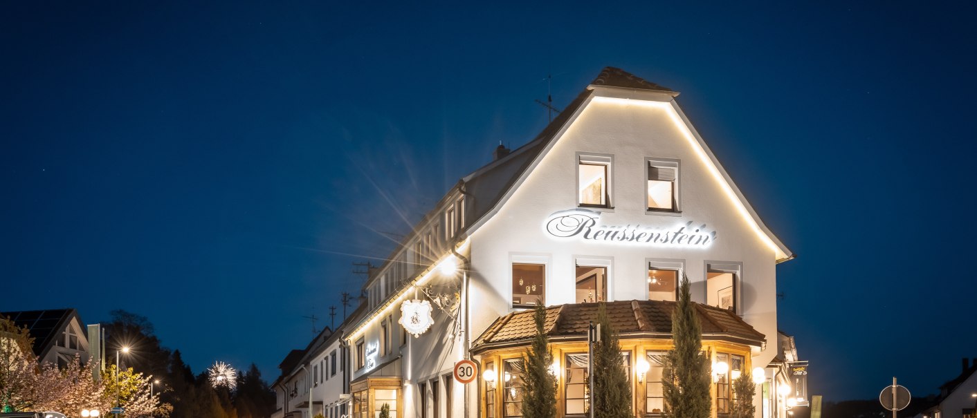 Hotel-Restaurant Reussenstein, &copy; Hotel Restaurant Zum Reussentein Fam. B&ouml;ckle GmbH