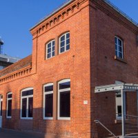 Backstein- und modernes Gebäude des Kärcher Museums in Winnenden bei blauem Himmel., © SMG, Achim Mende Backstein- und modernes Gebäude des Kärcher Museums in Winnenden bei blauem Himmel., © SMG, Achim Mende