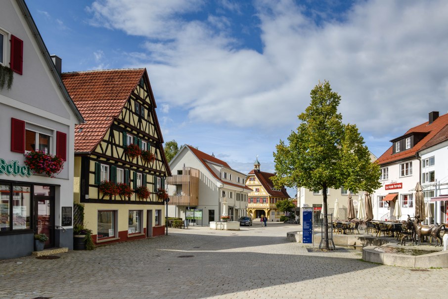 Beurener Ortsmitte, © Tourist-Info Beuren