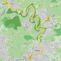 Karte von Waiblingen und Umgebung mit markierten Buslinien und Haltestellen. Die Route verläuft entlang des Flusses durch mehrere Stadtteile.
