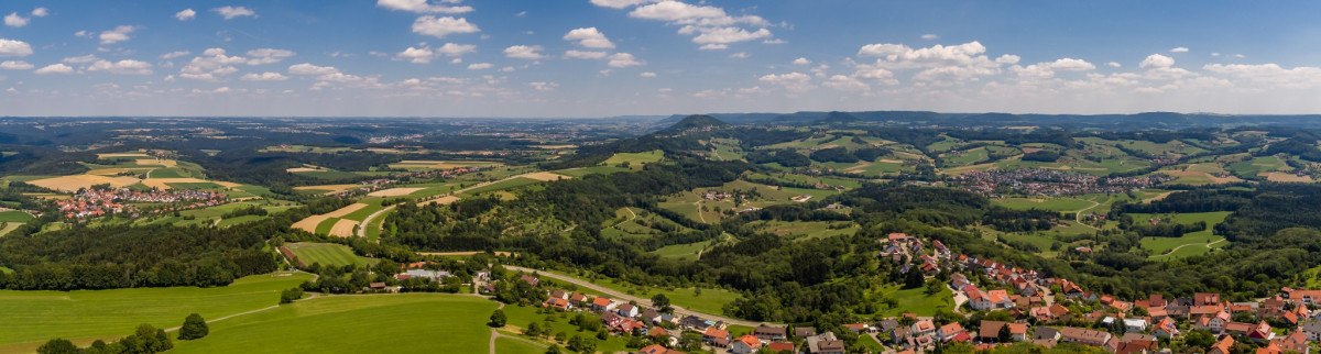 Panorama vom Hohenstaufen ins Tal, © Landkreis Göppingen