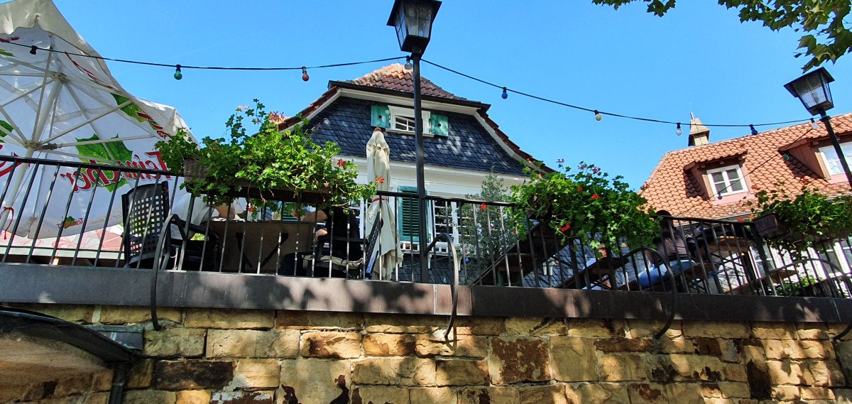 Außenansicht der Burgschenke, © EST