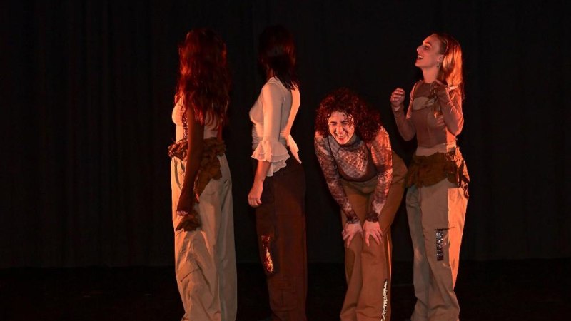 Dance & France, © © Peter Pöschl Dance & France, © © Peter Pöschl