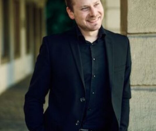 Poetry Slam mit Johannes Elster, © Kulturbüro Schwäbisch Gmünd Poetry Slam mit Johannes Elster, © Kulturbüro Schwäbisch Gmünd