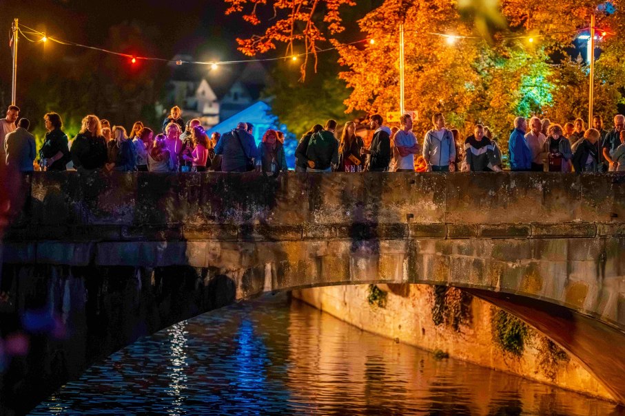Besucher beim Sommernachtsfest, &copy; &copy; Stadt Schw&auml;bisch Hall - Michael K&uuml;hneisen