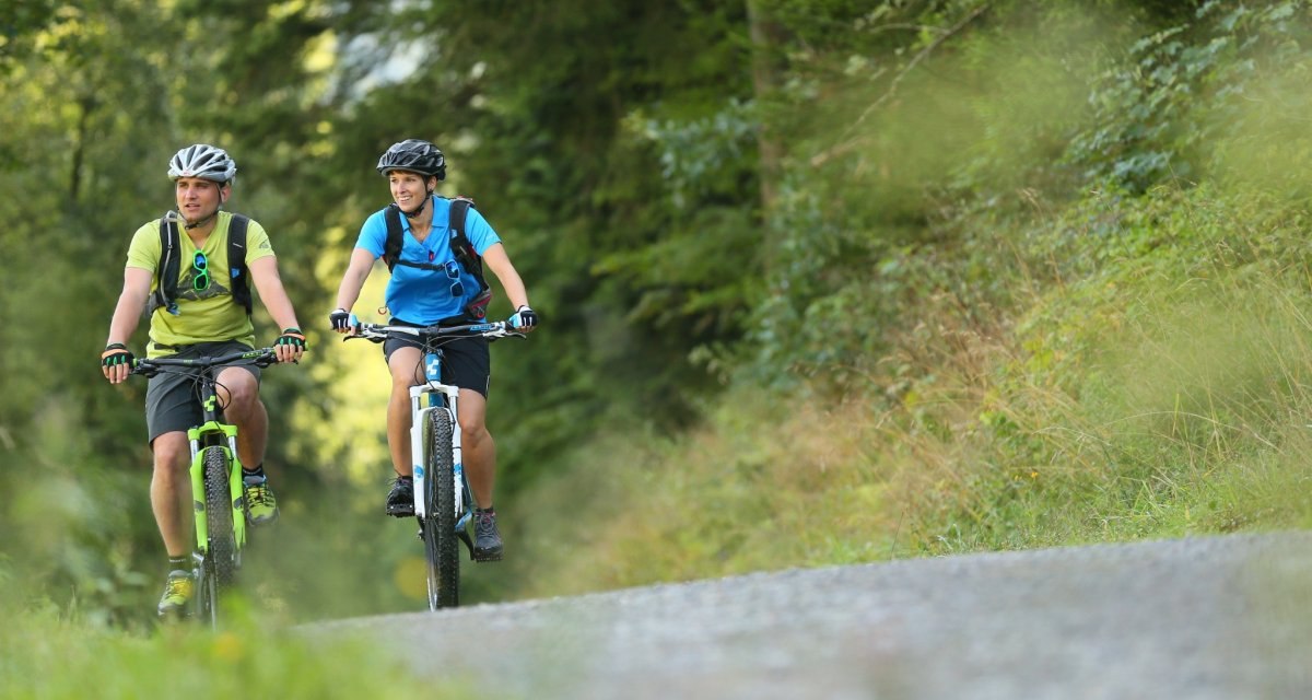Unterwegs auf dem Enztalradweg (Enzklösterle - Bad Wildbad), © Nördlicher Schwarzwald Unterwegs auf dem Enztalradweg (Enzklösterle - Bad Wildbad), © Nördlicher Schwarzwald